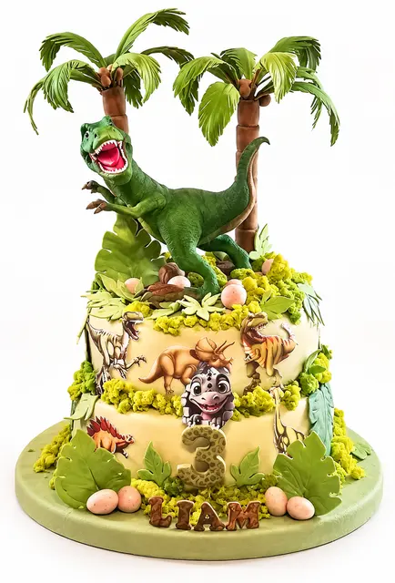 Torta selvática de dinosaurios 